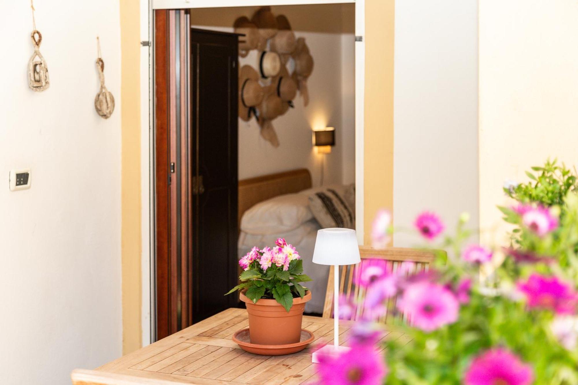 B&B Calamoresca Àrbatax Exteriér fotografie